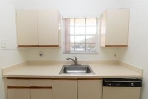 611 Cypress Lake Blvd, Pompano Beach, FL 33064, Sold 01/10/25