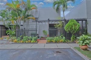 1600 NW 113th Way, Pembroke Pines, FL 33026, Sold 01/30/25