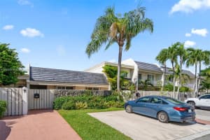 8232 SW 82nd Pl, Miami, FL 33143, Sold 01/24/25