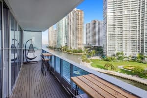 Epic Tower, 200 Biscayne Blvd Way, Miami, FL 33131, Sold 03/20/25