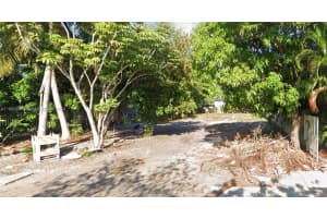 1717 Nw 7th Ter Fort Lauderdale, FL 33311 Sold 06/12/25