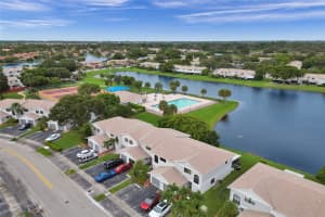 10537 NW 3rd St, Pembroke Pines, FL 33026, Sold 04/22/25
