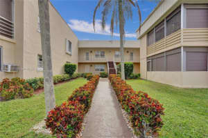 67 Burgundy B, Delray Beach, FL 33484, Sold 08/12/25