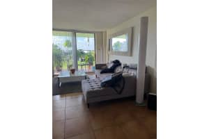 1800 NW 24th Ave APT 104, Miami, FL 33125, Sold 05/23/25