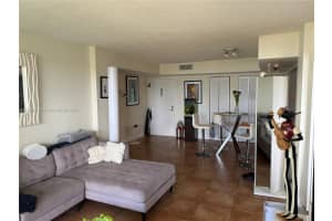 1800 NW 24th Ave APT 104, Miami, FL 33125, Sold 05/23/25