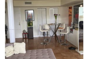 1800 NW 24th Ave APT 104, Miami, FL 33125, Sold 05/23/25