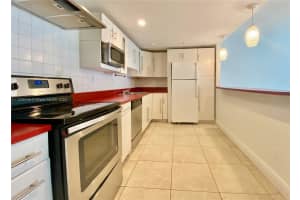 Building B, 19380 Collins Ave, Sunny Isles Beach, FL 33160, Sold 01/29/25