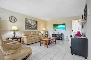 1015 SW 11th Ave APT 11K, Hallandale Beach, FL 33009, - MLS#A11696076