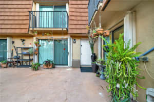 2551 Garden Ct, Hollywood, FL 33026, Sold 02/27/25