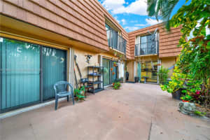 2551 Garden Ct, Hollywood, FL 33026, Sold 02/27/25