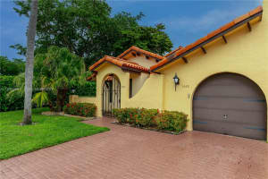 5329 Bolero Cir, Delray Beach, FL 33484, Sold 12/18/24