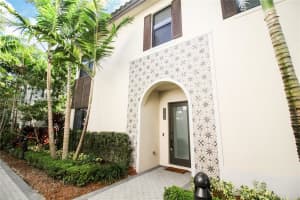 8245 NW 44th St, Doral, FL 33166, Sold 04/06/25