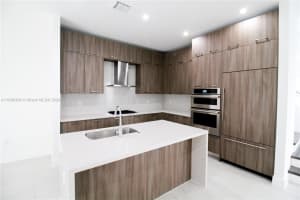 8245 NW 44th St, Doral, FL 33166, Sold 04/06/25