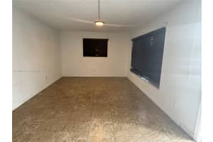 6570 SW 41st Ct, Davie, FL 33314, Sold 02/18/25