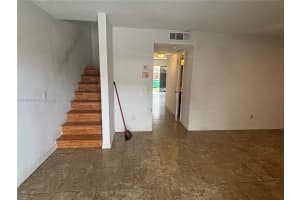 6570 SW 41st Ct, Davie, FL 33314, Sold 02/18/25