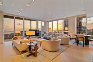 50 S Pointe Dr 2703, Miami Beach