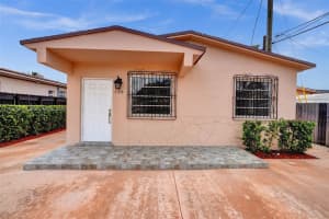 580 W 16th St, Hialeah, FL 33010, Sold 01/14/25