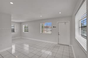 580 W 16th St, Hialeah, FL 33010, Sold 01/14/25