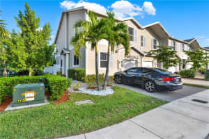 1707 Se 9th Ter, Homestead