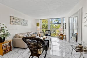 2101 Atlantic Shores Blvd APT 218, Hallandale Beach, FL 33009, - MLS#A11696696