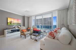 Epic Tower, 200 Biscayne Blvd Way, Miami, FL 33131, Sold 12/24/24