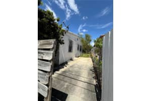 145 Ne 80th Ter Miami, FL 33138 Sold 09/03/25