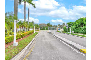 15120 NW 6th Ct, Pembroke Pines, FL 33028, Sold 02/24/25