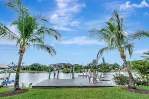 6883 Paul Mar Dr, Lantana, FL 33462, Sold 01/21/25
