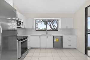 8210 NW 191st St, Hialeah, FL 33015, Sold 01/27/25