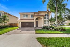 16730 Sapphire Ct, Weston, FL 33331, Sold 01/15/25