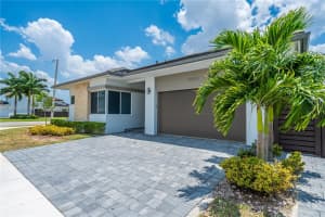 15202 SW 176th Ln, Miami, FL 33187, Sold 03/17/25