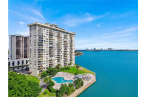 11111 Biscayne Blvd 12f, Miami