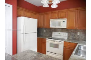 6940 NW 177th St, Hialeah, FL 33015, Sold 02/28/25