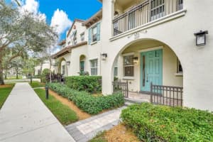 4005 Cascada Cir, Hollywood, FL 33024, Sold 06/30/25