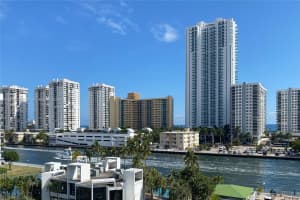 800 Parkview Dr APT 708, Hallandale Beach, FL 33009, - MLS#A11697600