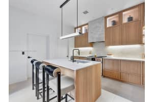215 Zoe Way, Miami Beach, FL 33141, Sold 01/10/25