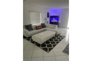 5203 NW 96th Ave, Sunrise, FL 33351, Sold 01/10/25