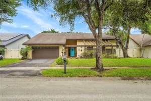 10221 NW 24th Ct, Pembroke Pines, FL 33026, Sold 02/06/25
