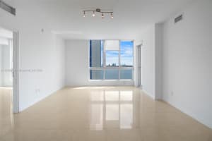 300 S Biscayne Blvd t 2212, Miami, FL 33131, Sold 05/27/25