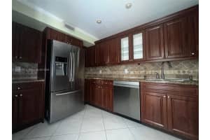 3800 Hillcrest Dr, Hollywood, FL 33021, Sold 03/20/25
