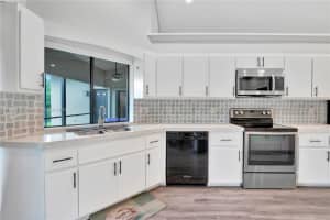 710 Bluebird Ln, Plantation, FL 33324, Sold 01/27/25
