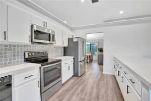 710 Bluebird Ln, Plantation, FL 33324, Sold 01/27/25