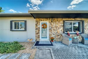 771 SE 15th St, Homestead, FL 33034, Sold 01/18/25