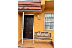 1460 W 39th Pl, Hialeah, FL 33012, Sold 12/26/24