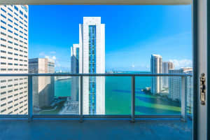300 Biscayne Blvd, Miami, FL 33132, Sold 02/26/25