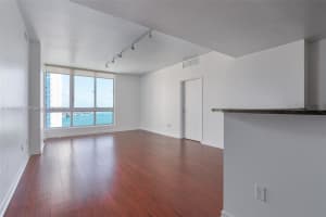 300 Biscayne Blvd, Miami, FL 33132, Sold 02/26/25