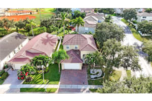 7696 NW 19th St, Pembroke Pines, FL 33024, Sold 01/16/25