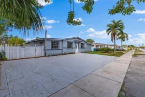3810 SW 104th Ave, Miami, FL 33165, Sold 02/10/25