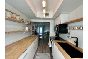 1065 98th St APT 2, Bay Harbor Islands, FL 33154, Sold 07/24/25