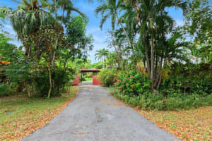 188 Cherokee St, Miami Springs, FL 33166, Sold 02/25/25